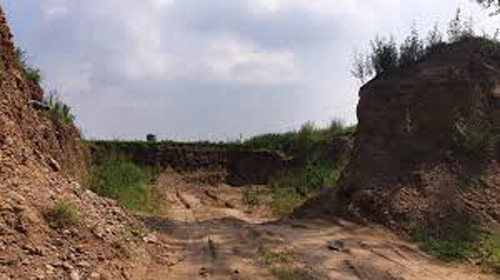 FIRs registered against illegal mining at three places under Majri police station
